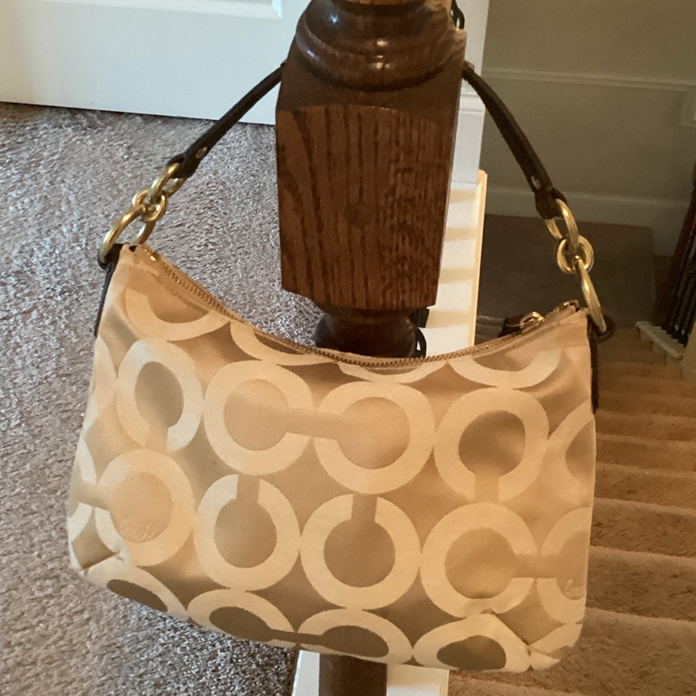 Coach Tan and Brown Shoulder Bag - Picture 3 of 8